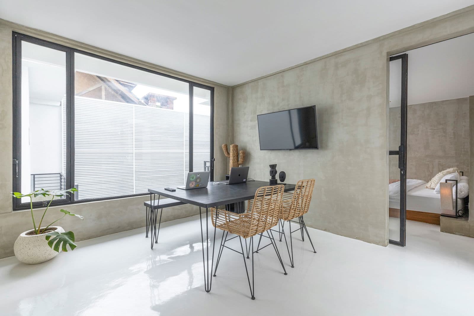 Modern Seminyak villa with enclosed living 4