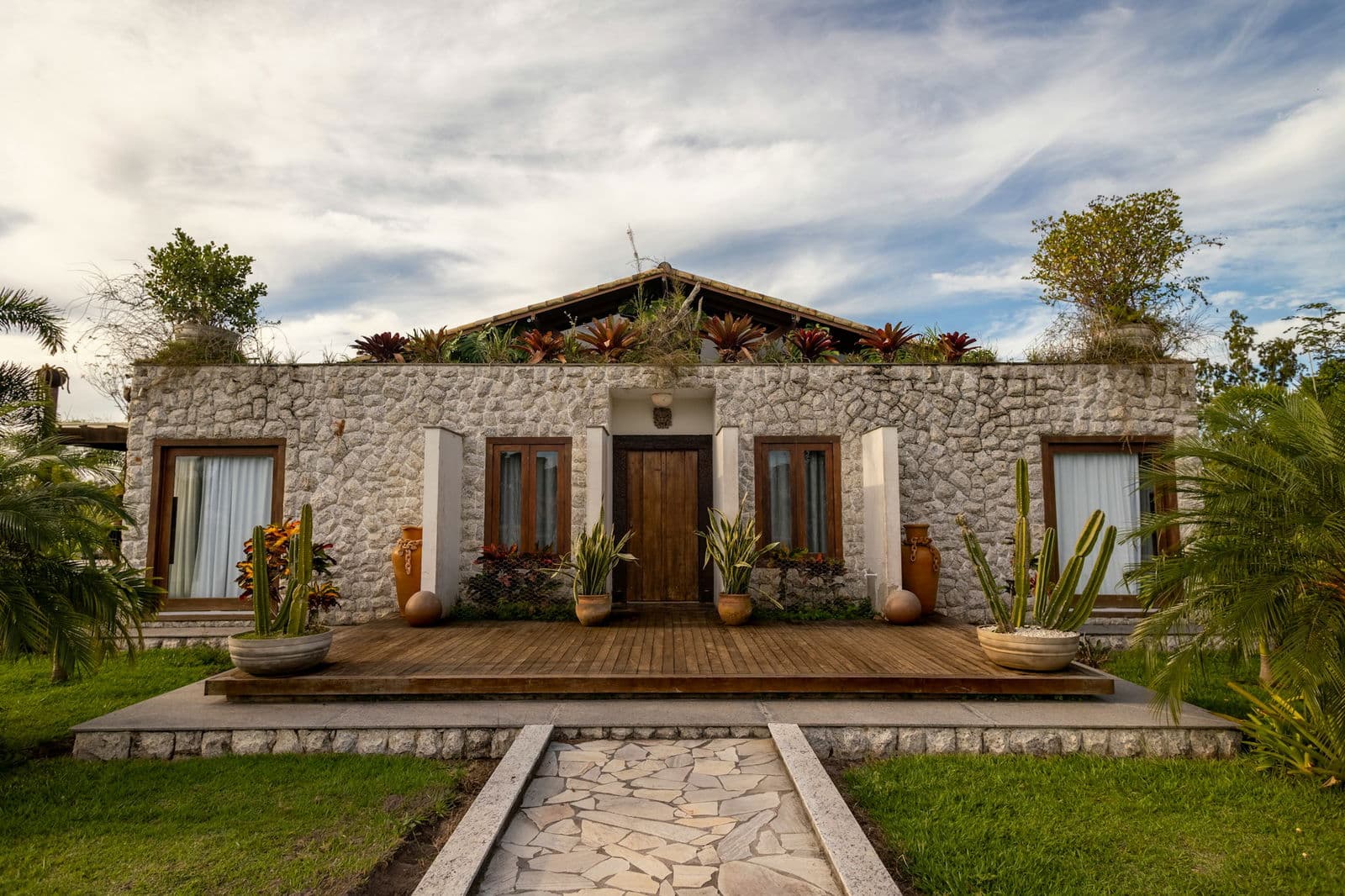 Andalusian stone farmhouse with garden views 3